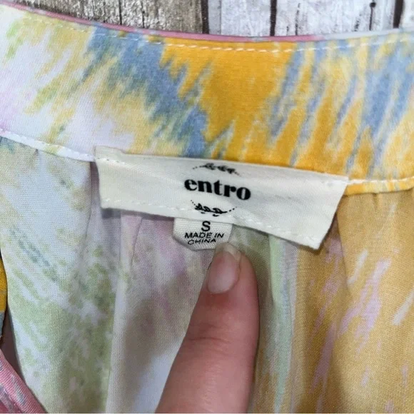 Entro Yellow, Blue Tired Ruffle Neck Blouse - Picture 6 of 6